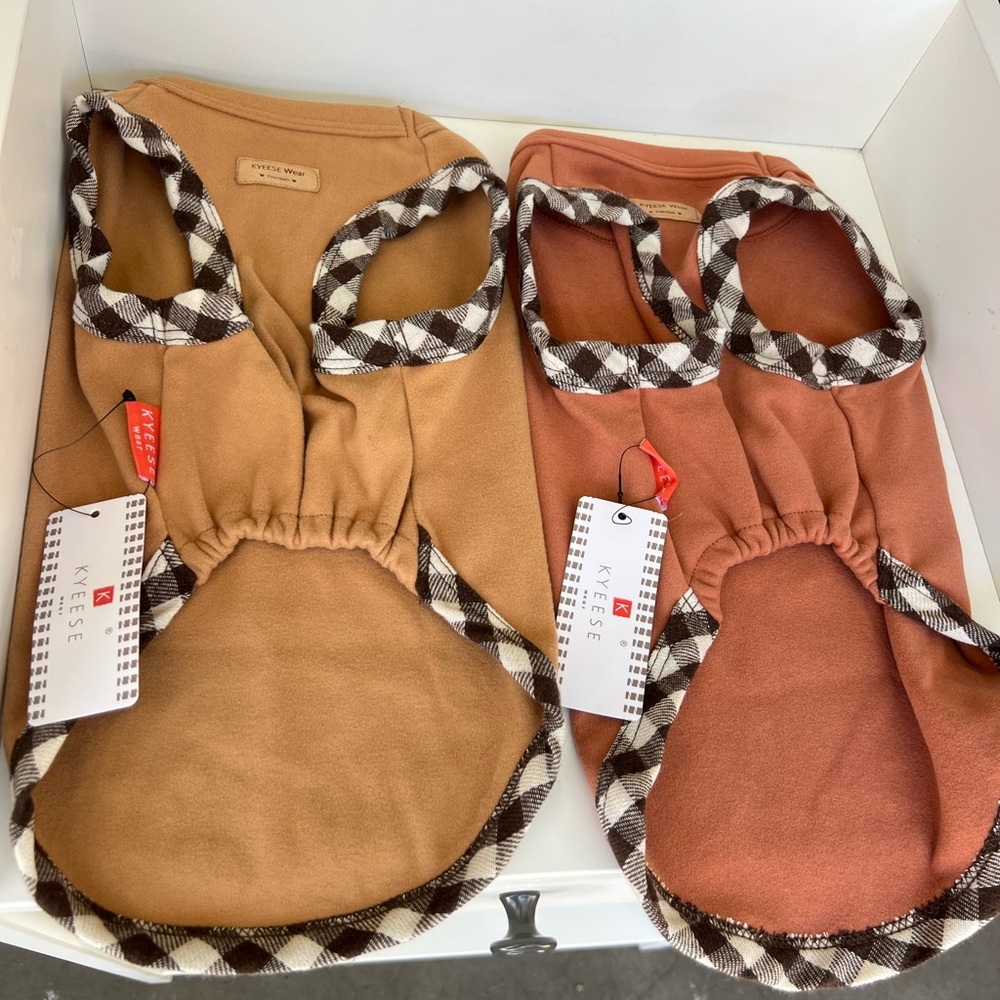 Kkese Dog Sweater Set in Tan and Orange